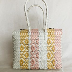 ARTISAN MADE WOVEN BASKET BAG